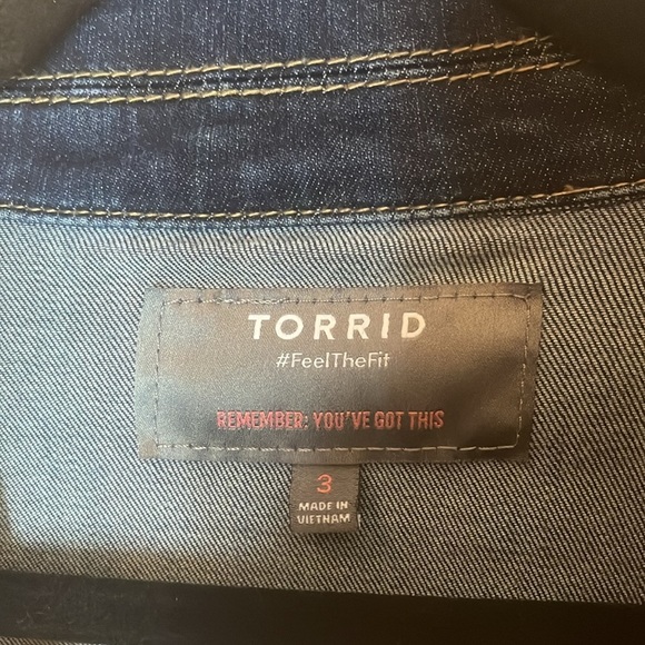 Torrid Dark Blue Denim Jacket size 3 excellent condition preowned - Picture 4 of 10